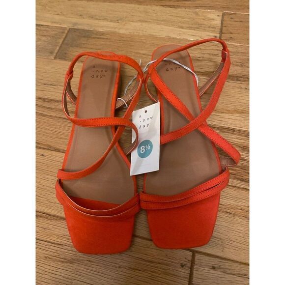 NWOB A New Day, women's coral strappy, low heel open, square toed sandal - Picture 1 of 4